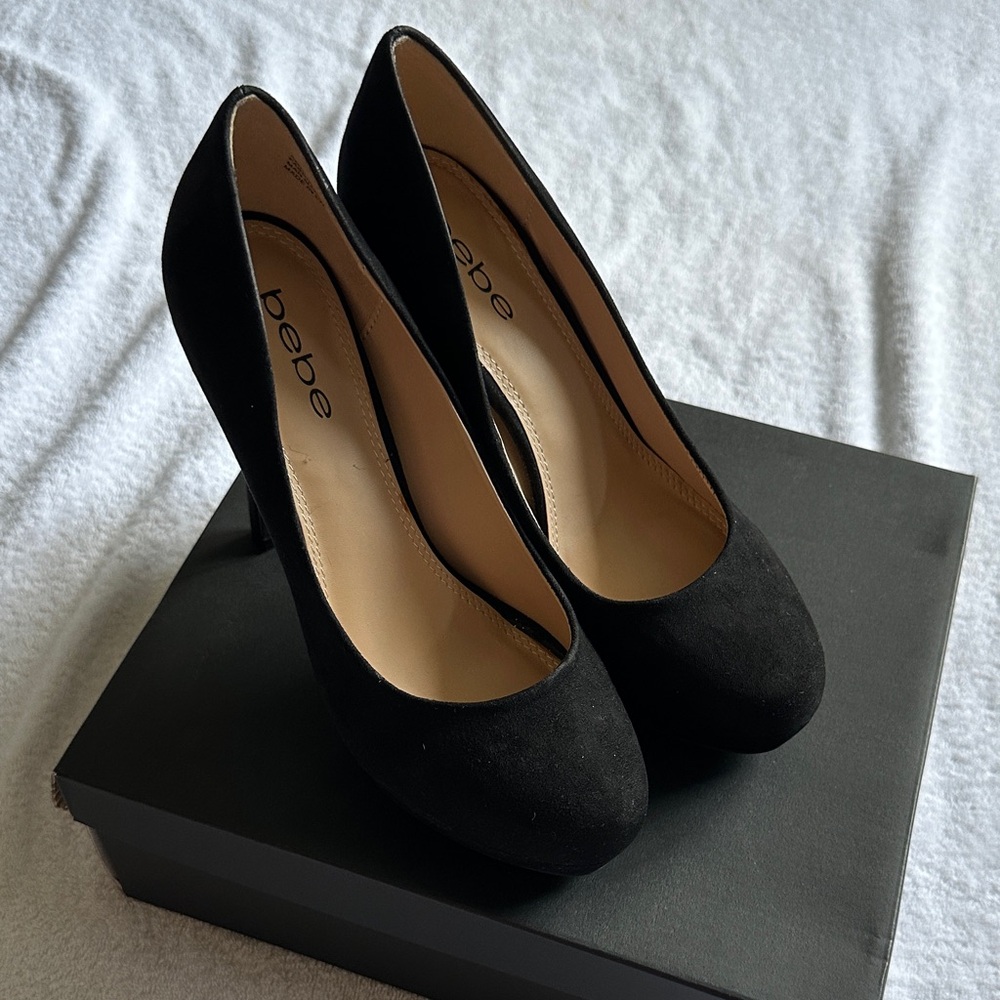 Bebe Amia Black Suede-Like 5” Heels Size 7.5